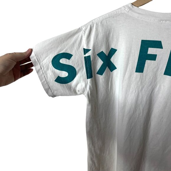 Six Flags Vintage Looney Tunes 96 Graphic T-Shirt Short Sleeve Crew Neck S/M - Picture 14 of 16